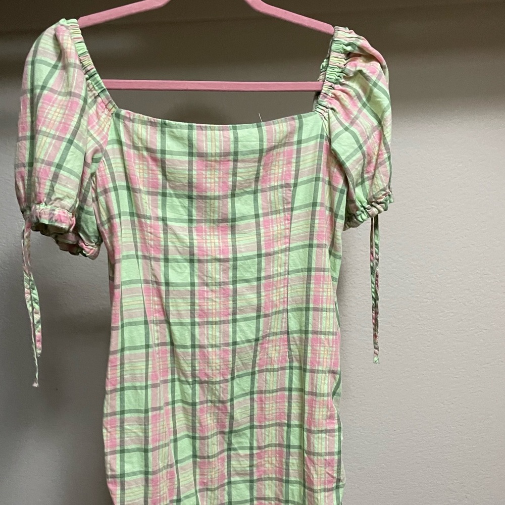 THE RAGGED PRIEST Dolls Kill Medium Plaid Green & Pink Puff-Sleeve Mini Dress